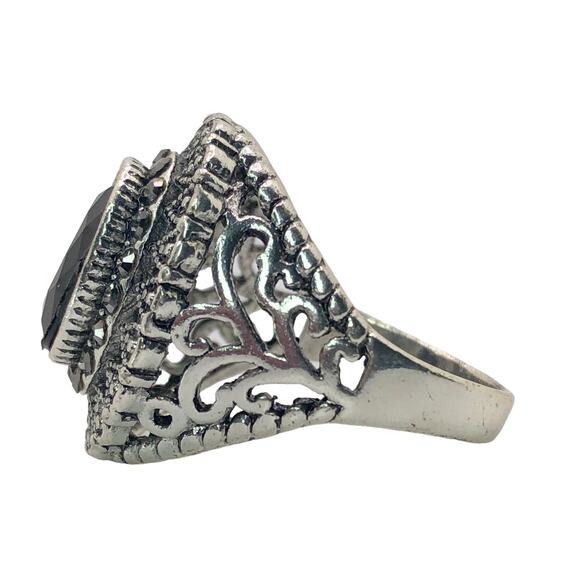 Silver and Black Rhinestone Statement Ring - Size 10 - Picture 4 of 7